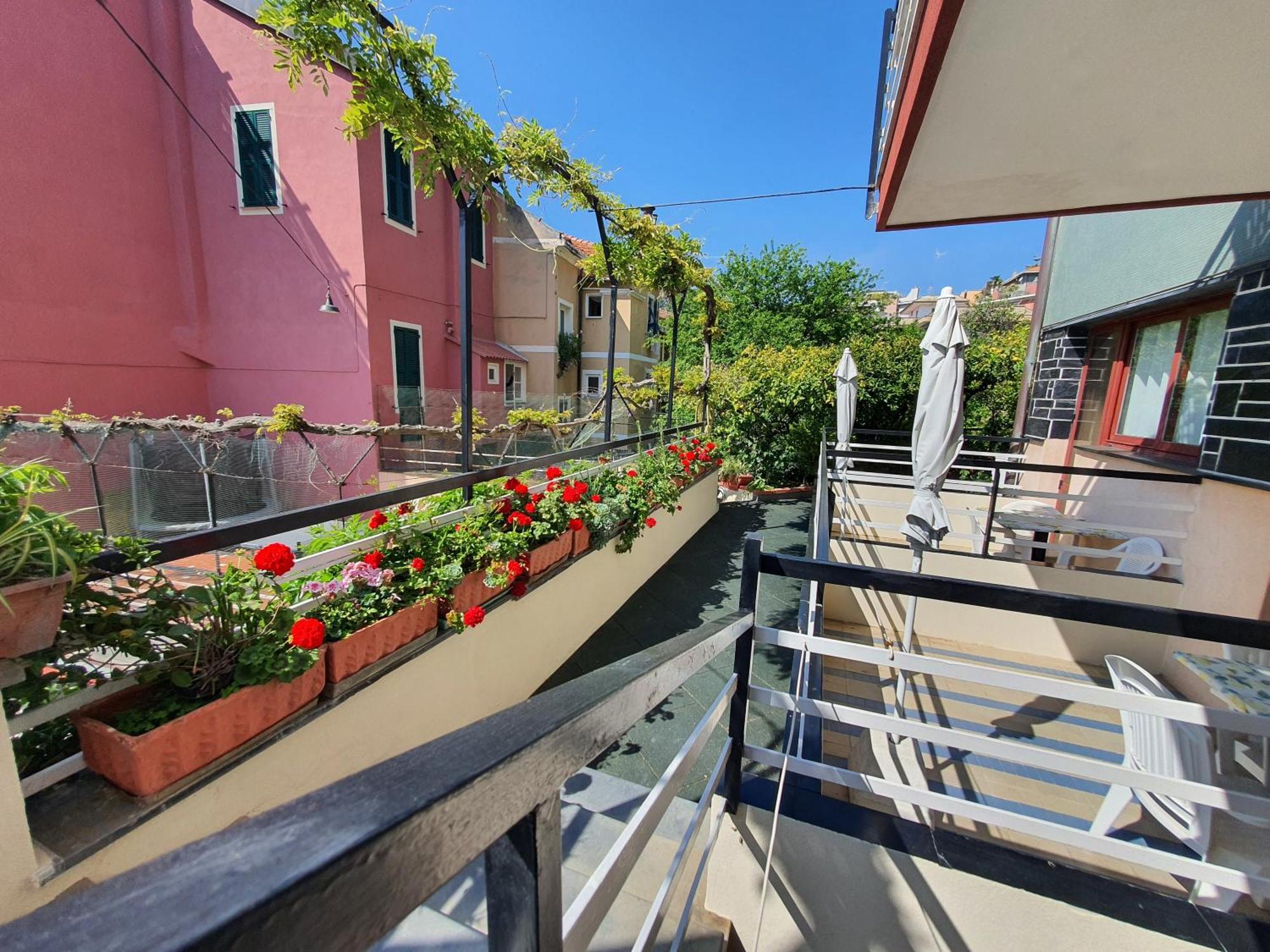 Residence Olivotti Finale Ligure Exterior foto